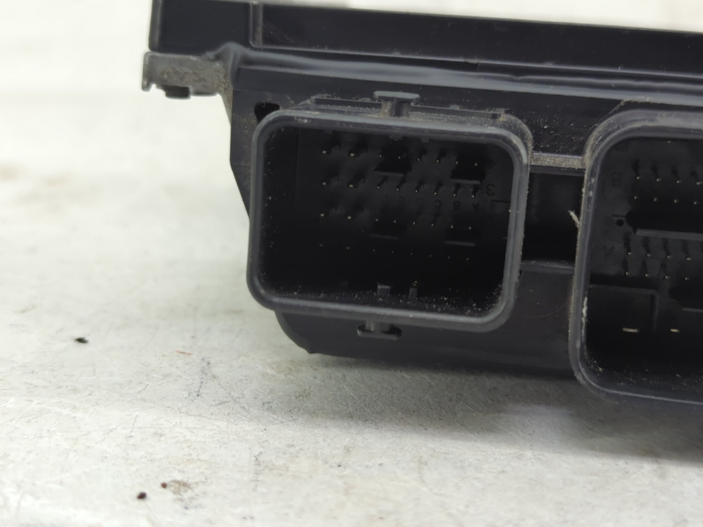 2017 Nissan Pathfinder PCM Engine Control Computer ECU ECM PCU OEM P/N:NEC028-066 Fits OEM Used Auto Parts - Oemusedautopart