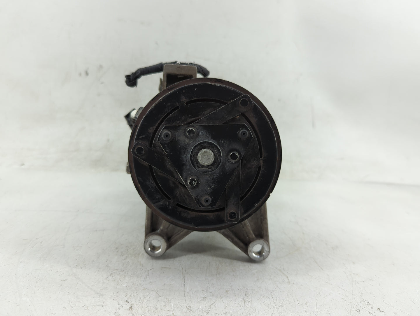 Nissan Pathfinder Air Conditioning A/c Ac Compressor Oem - Oemusedautoparts1.com