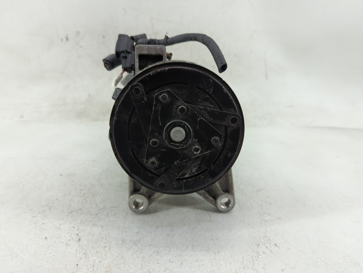 2015-2020 Nissan Pathfinder Air Conditioning A/c Ac Compressor Oem - Oemusedautoparts1.com