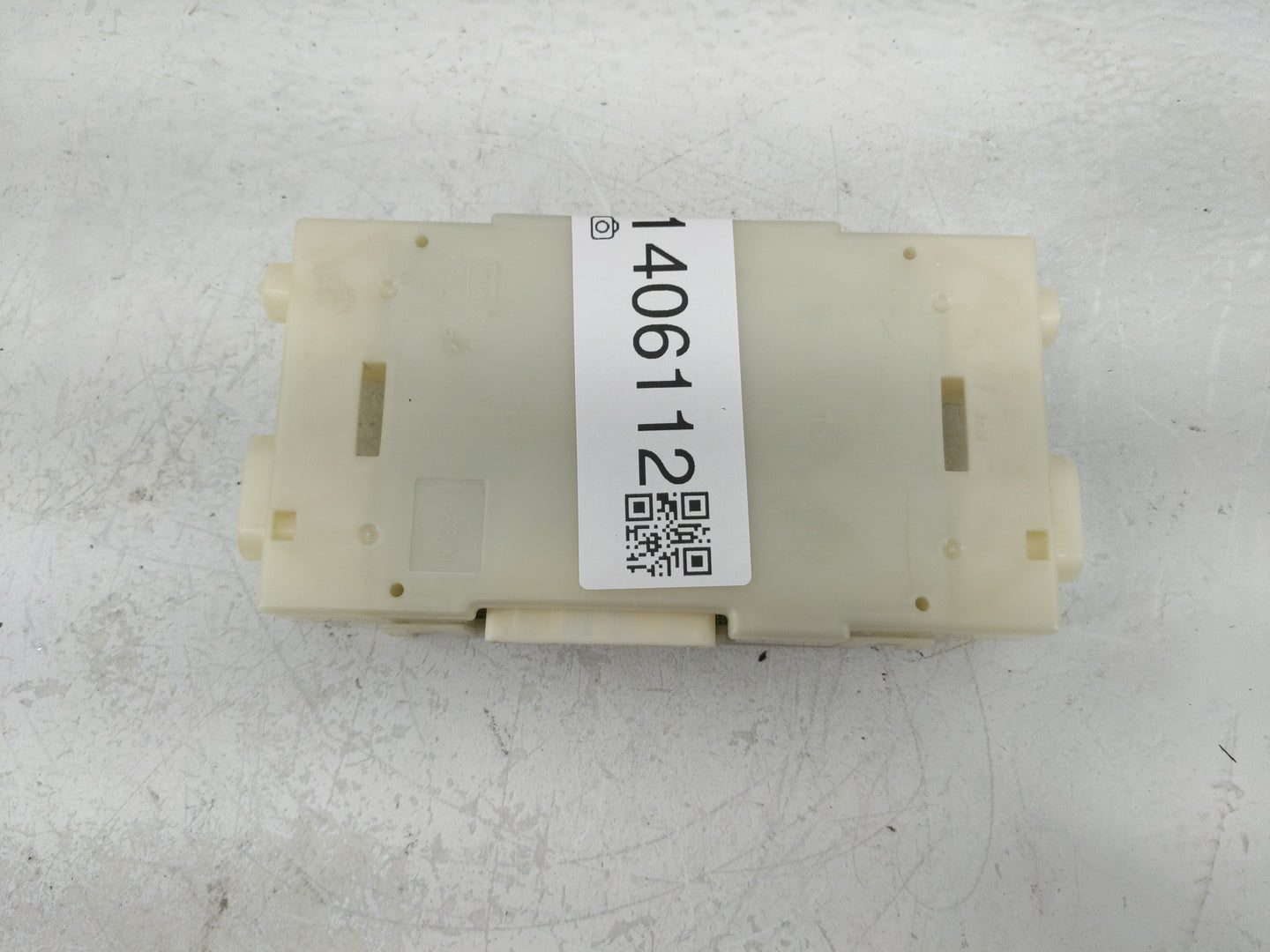 2017-2017 Nissan Pathfinder Temperature Control Module 27760-9pj6a - Oemusedautoparts1.com