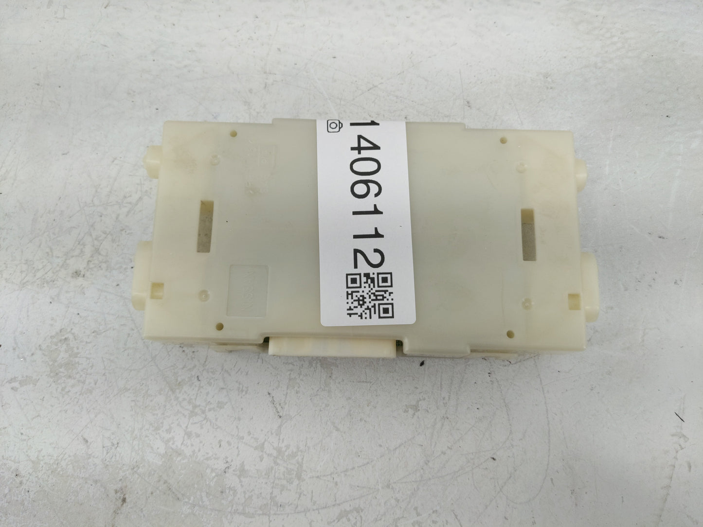 2017-2017 Nissan Pathfinder Temperature Control Module 27760-9pj6a - Oemusedautoparts1.com