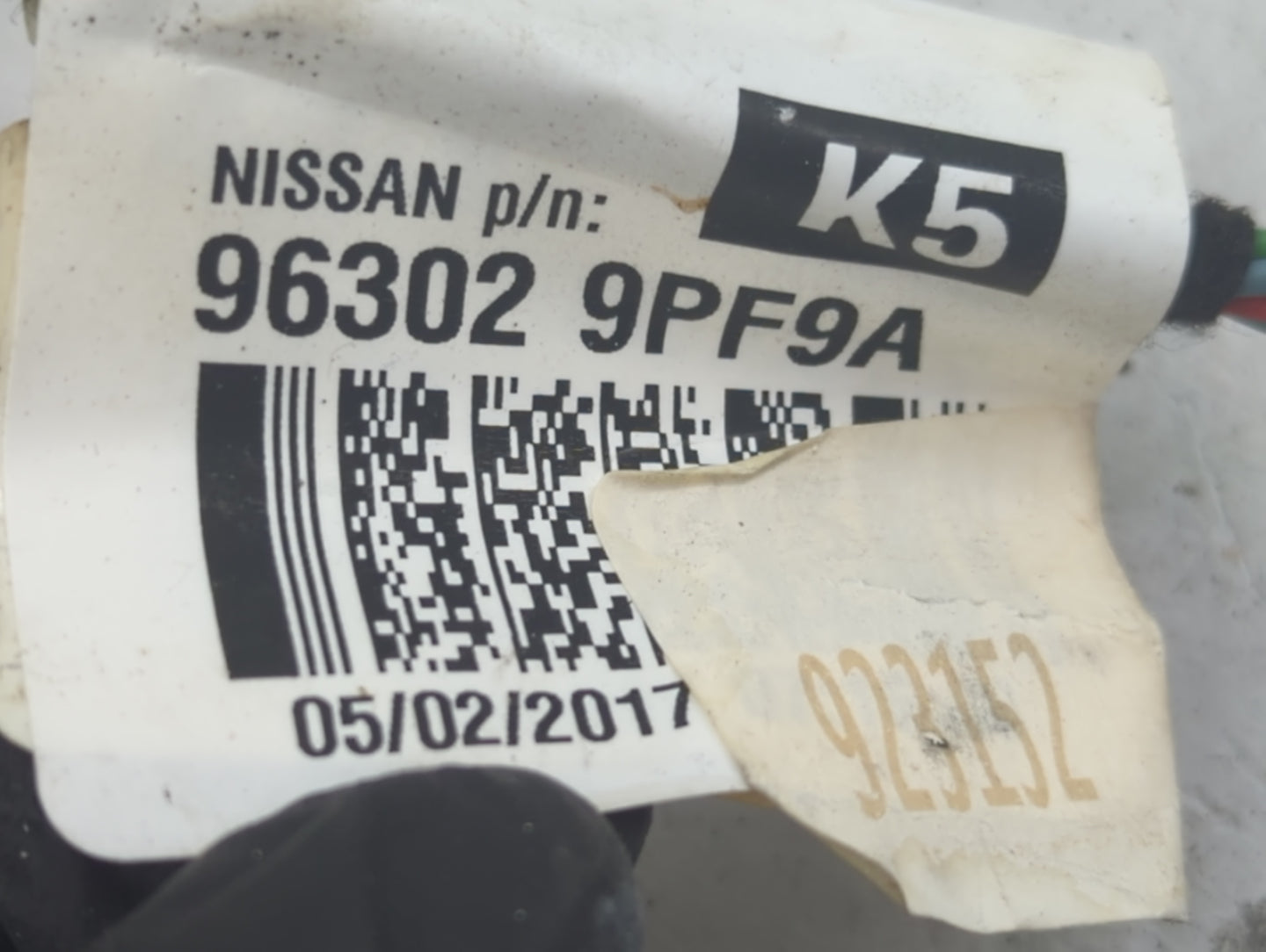 2017 Nissan Pathfinder Driver Side View Mirror - Left Door Mirror OEM Used - Oemusedautoparts1.com