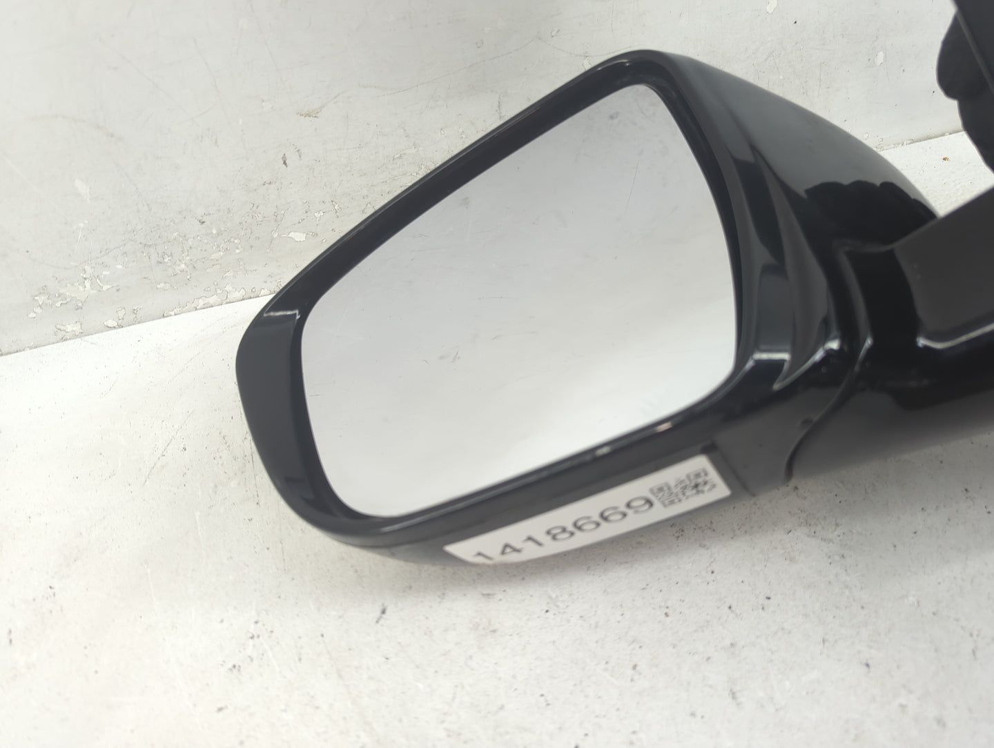 2017 Nissan Pathfinder Driver Side View Mirror - Left Door Mirror OEM Used - Oemusedautoparts1.com