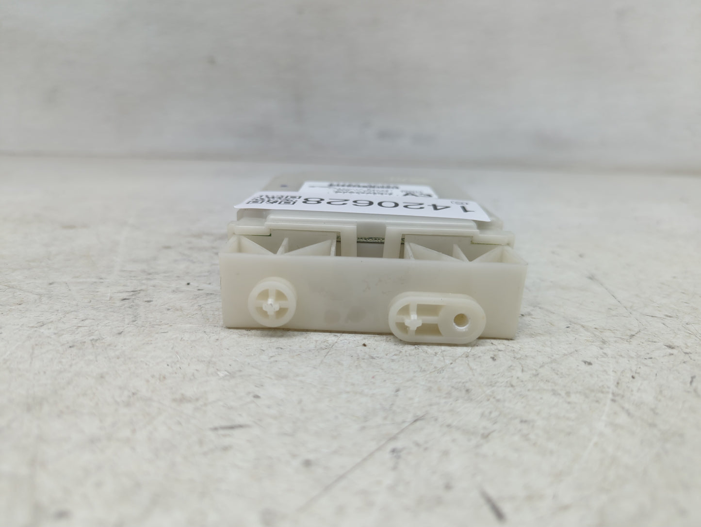 2017-2017 Nissan Pathfinder Temperature Control Module 27760 9pj6a - Oemusedautoparts1.com