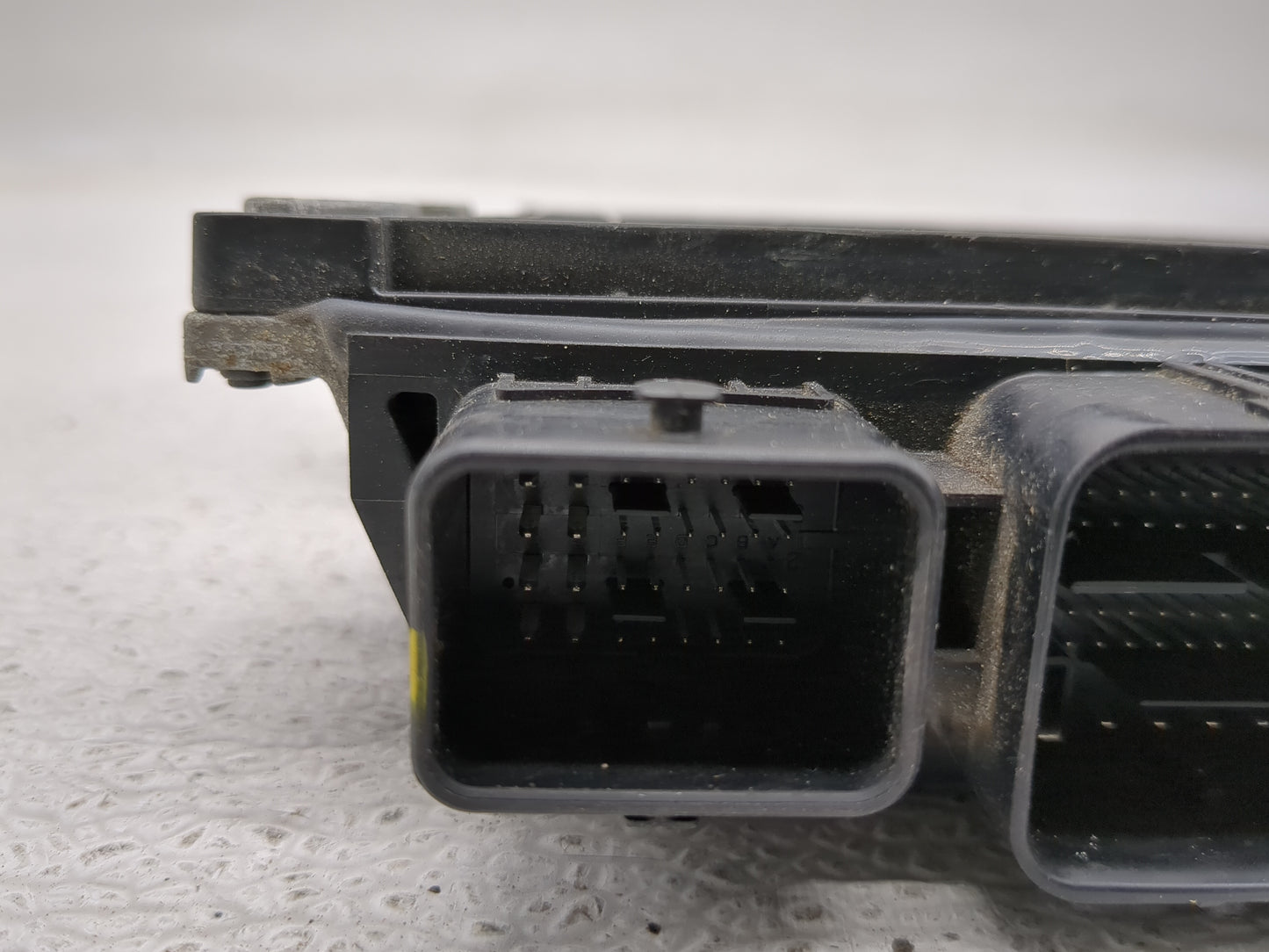 2017 Nissan Pathfinder PCM Engine Control Computer ECU ECM PCU OEM P/N:NEC028-067 Fits OEM Used Auto Parts - Oemusedautopart