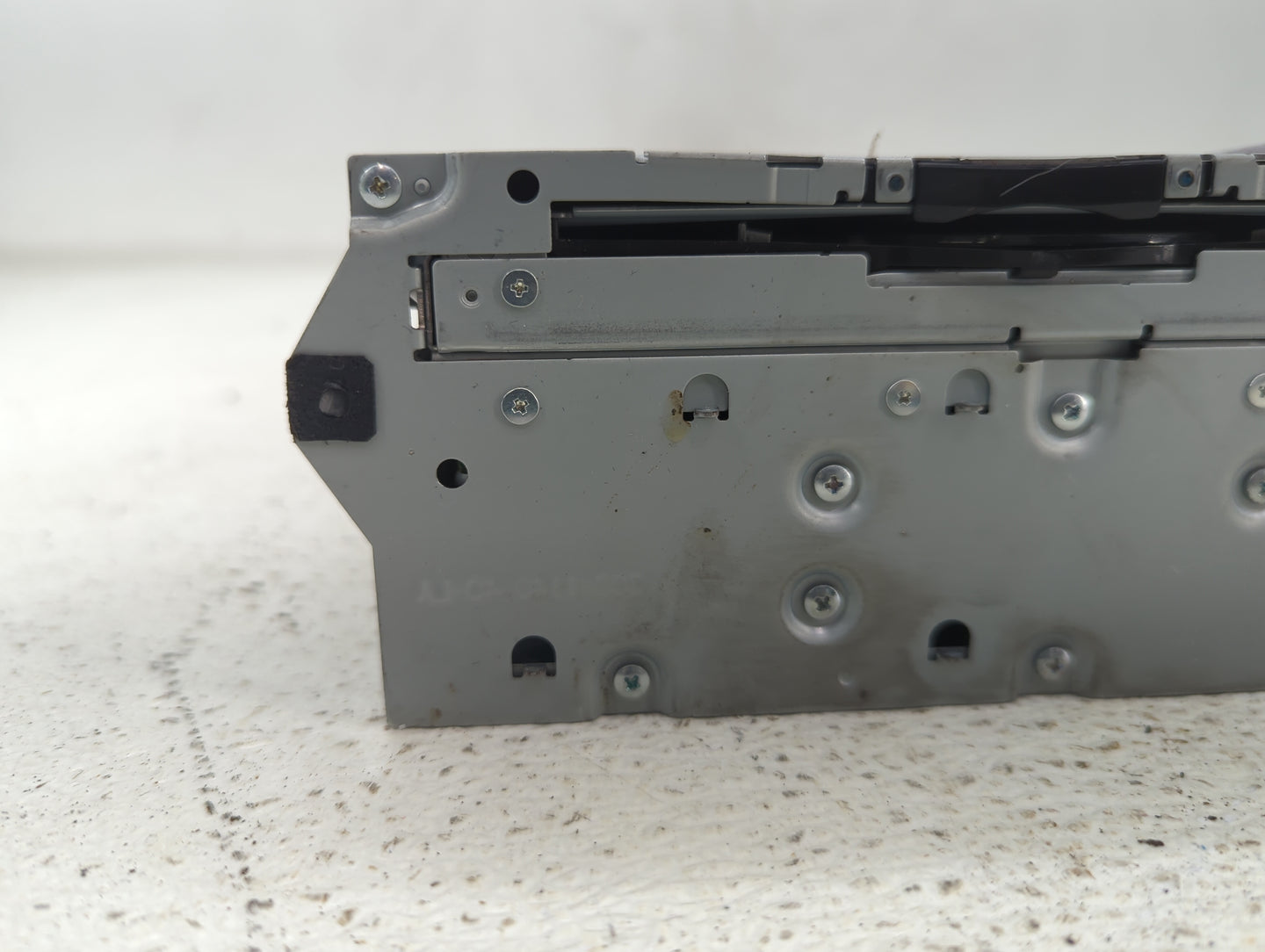 2017-2020 Nissan Pathfinder Radio AM FM Cd Player Receiver Replacement P/N:28330 5ZB0A Fits Fits 2017 2018 2019 2020 OEM Use