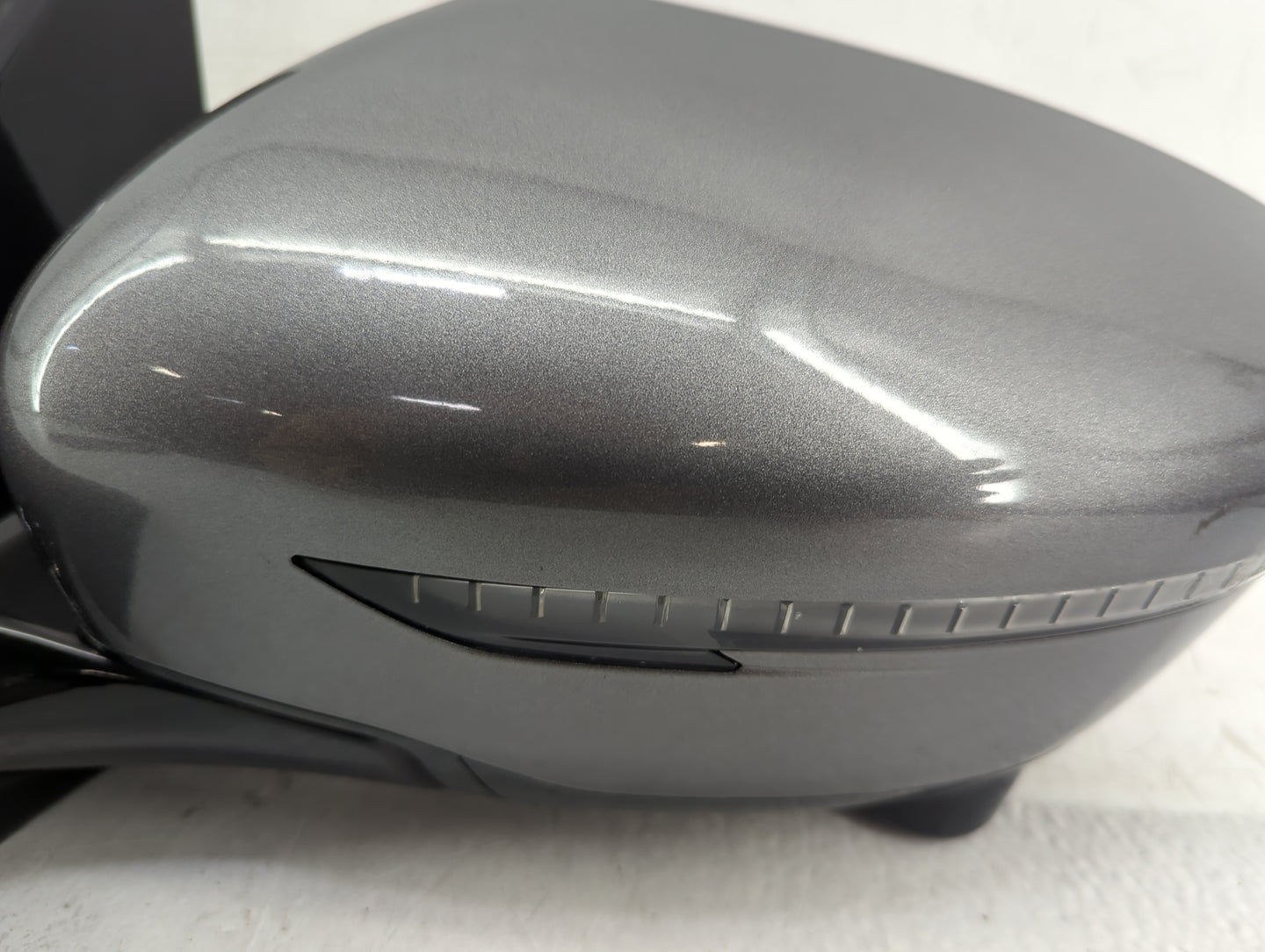 2017 Nissan Pathfinder Driver Side View Mirror - Left Door Mirror OEM Used - Oemusedautoparts1.com