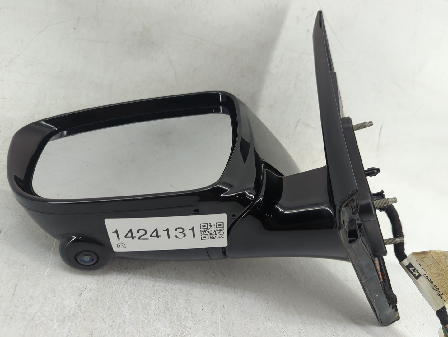 2017 Nissan Pathfinder Driver Side View Mirror - Left Door Mirror OEM Used - Oemusedautoparts1.com