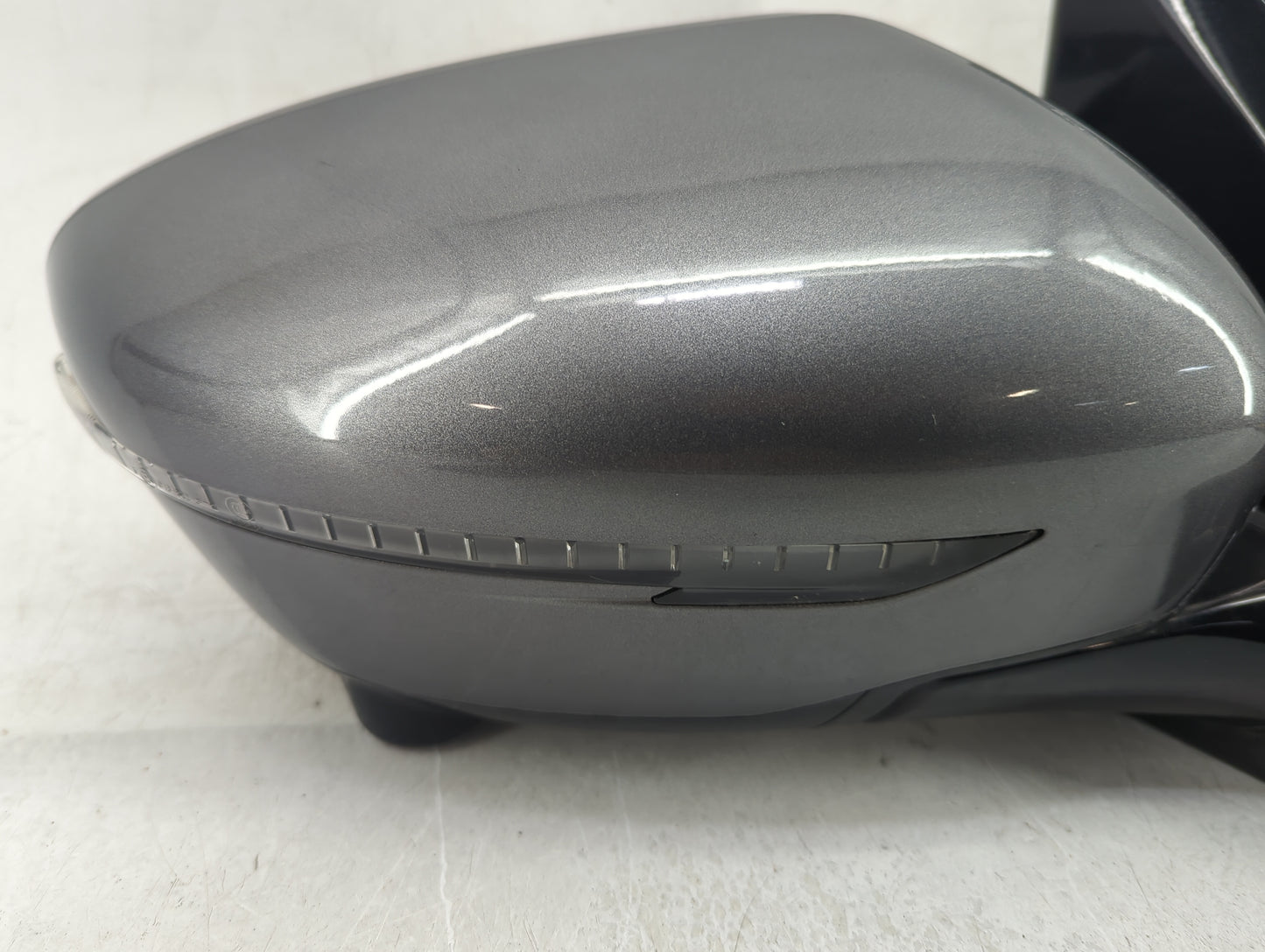 2017 Nissan Pathfinder Passenger Side View Mirror - Right Door Mirror OEM Used - Oemusedautoparts1.com