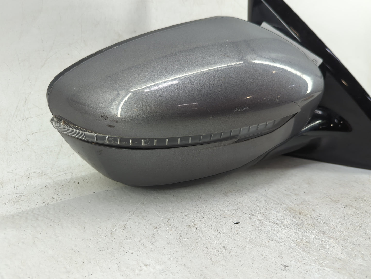 2017 Nissan Pathfinder Passenger Side View Mirror - Right Door Mirror OEM Used - Oemusedautoparts1.com