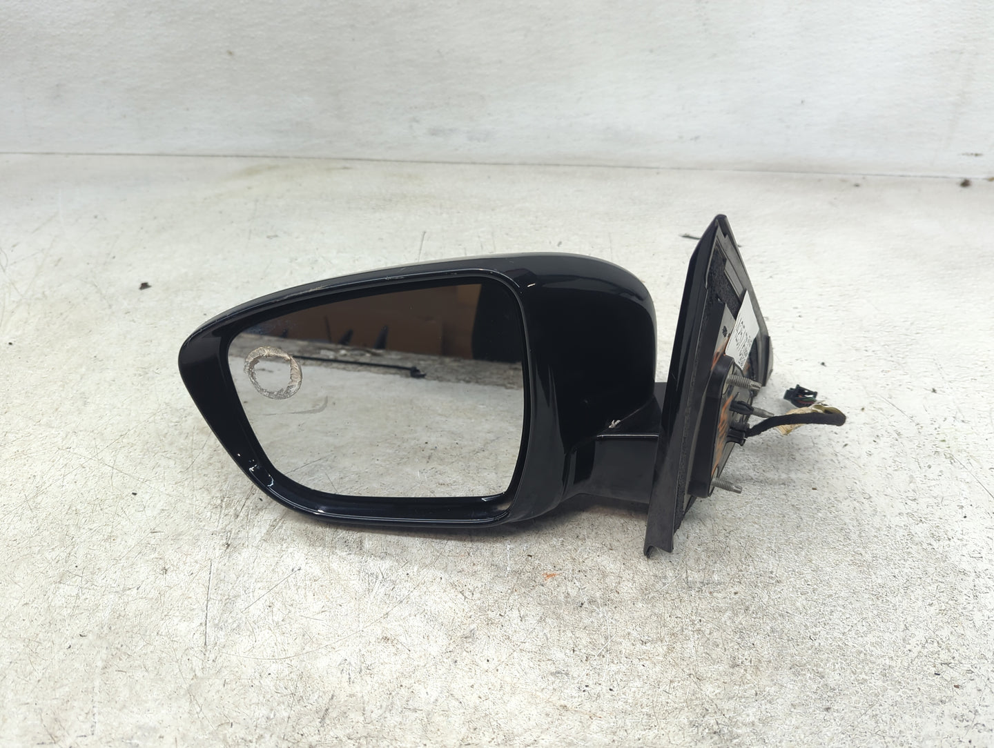2017 Nissan Pathfinder Driver Side View Mirror - Left Door Mirror OEM Used - Oemusedautoparts1.com