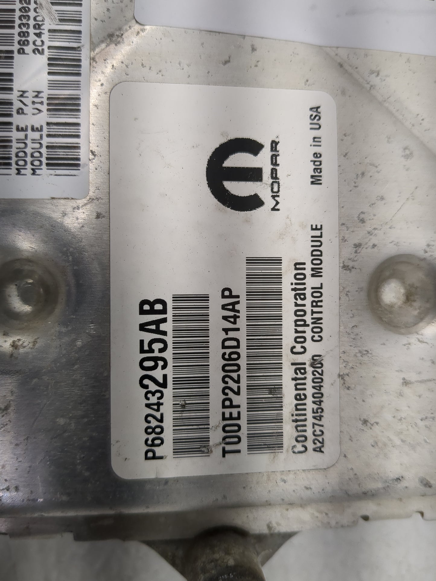 2017 Nissan Pathfinder PCM Engine Control Computer ECU ECM PCU OEM P/N:68243295AB Fits OEM Used Auto Parts - Oemusedautopart