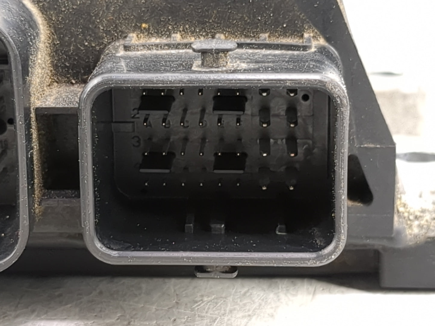 2017 Nissan Pathfinder PCM Engine Control Computer ECU ECM PCU OEM P/N:NEC030-030 Fits OEM Used Auto Parts - Oemusedautopart