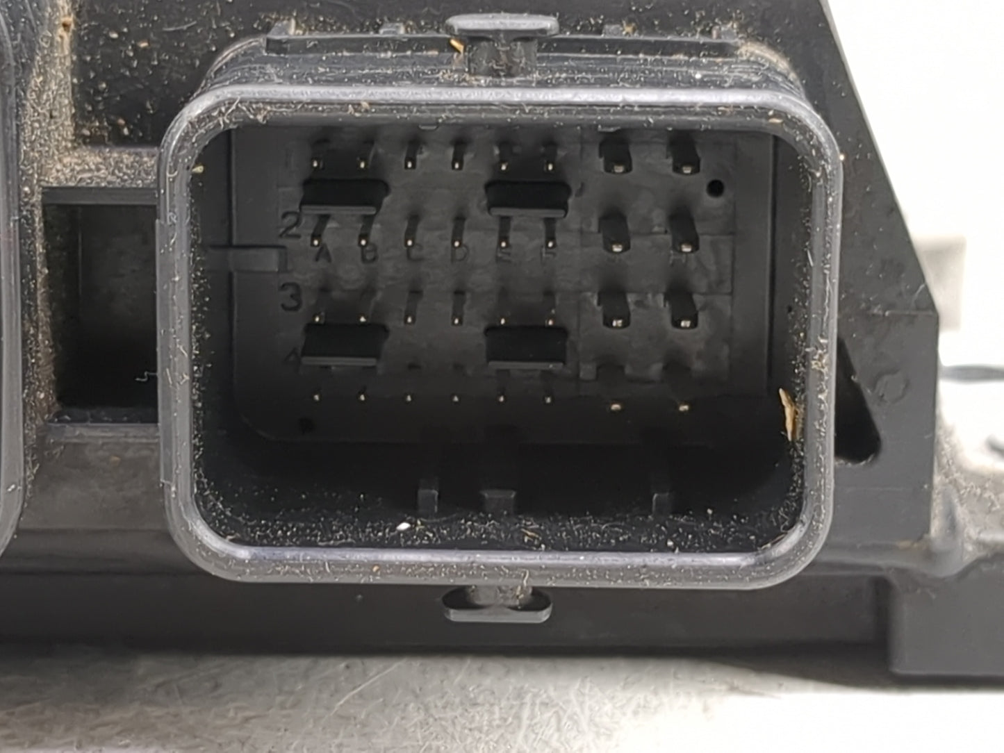 2017 Nissan Pathfinder PCM Engine Control Computer ECU ECM PCU OEM P/N:NEC030-030 NEC018-069 Fits OEM Used Auto Parts - Oemu