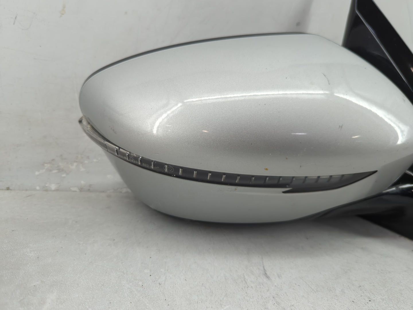 2017 Nissan Pathfinder Passenger Side View Mirror - Right Door Mirror OEM Used - Oemusedautoparts1.com