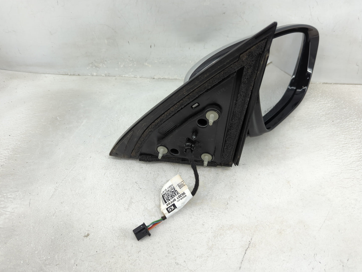 2017 Nissan Pathfinder Passenger Side View Mirror - Right Door Mirror OEM Used - Oemusedautoparts1.com