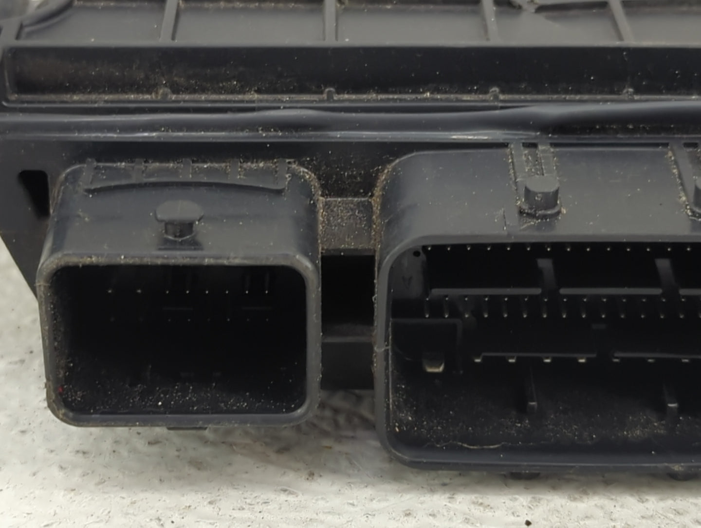 2017 Nissan Pathfinder PCM Engine Control Computer ECU ECM PCU OEM P/N:BED403-300 NEC030-028 Fits OEM Used Auto Parts - Oemu