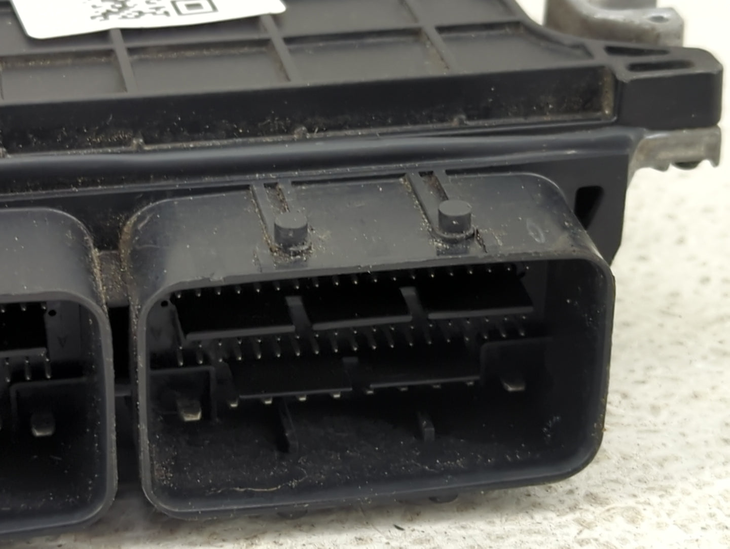 2017 Nissan Pathfinder PCM Engine Control Computer ECU ECM PCU OEM P/N:BED403-300 NEC030-028 Fits OEM Used Auto Parts - Oemu
