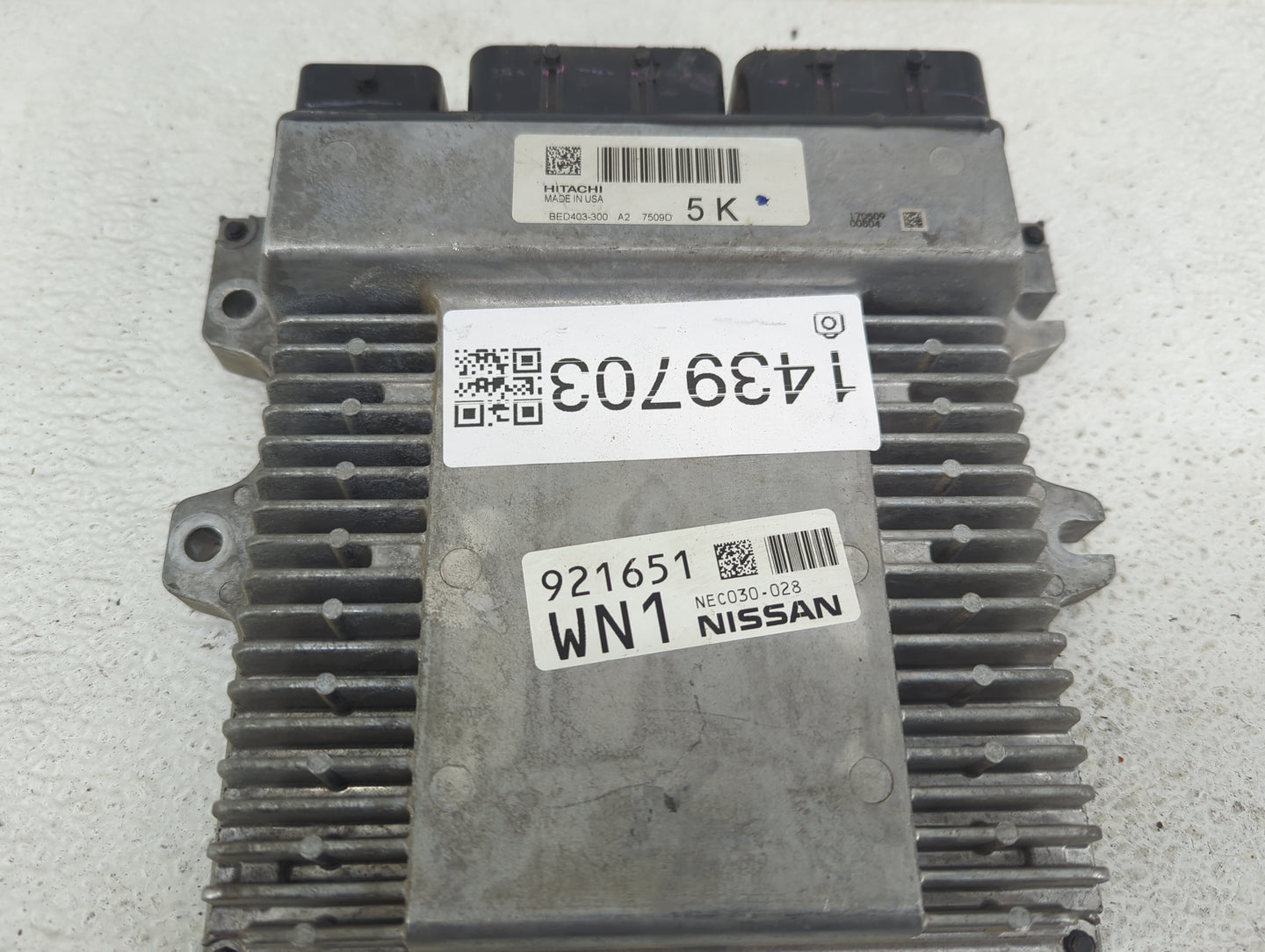 2017 Nissan Pathfinder PCM Engine Control Computer ECU ECM PCU OEM P/N:BED403-300 NEC030-028 Fits OEM Used Auto Parts - Oemu