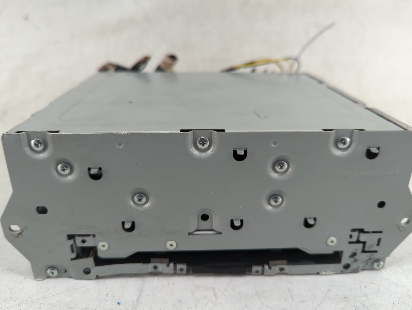 2018-2020 Nissan Pathfinder Radio AM FM Cd Player Receiver Replacement P/N:28330 9PB0A Fits Fits 2018 2019 2020 OEM Used Aut