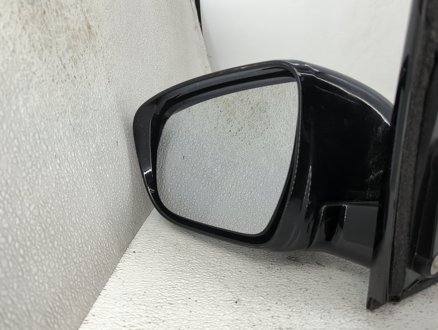 2017 Nissan Pathfinder Driver Side View Mirror - Left Door Mirror OEM Used - Oemusedautoparts1.com
