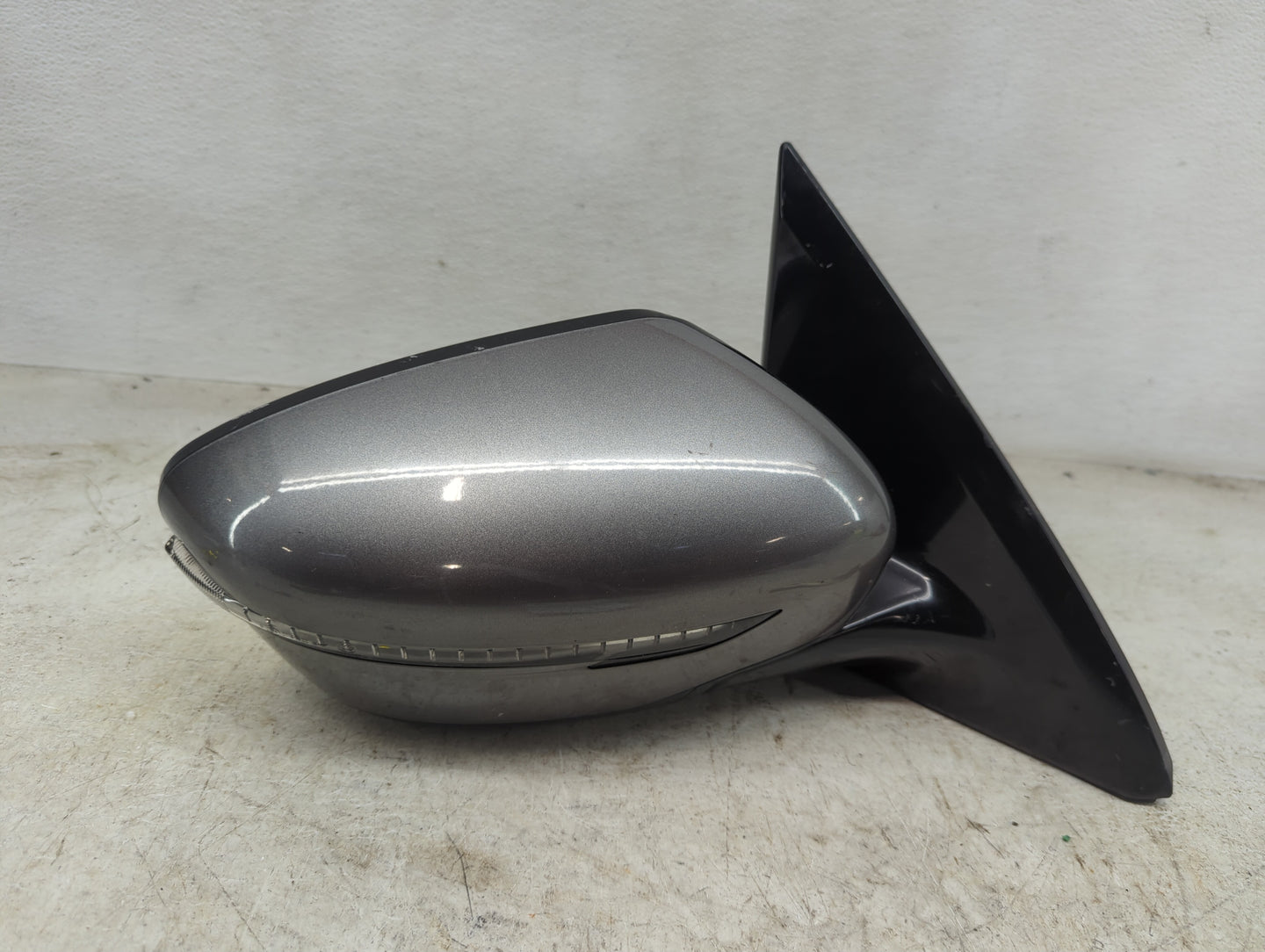 2017 Nissan Pathfinder Passenger Side View Mirror - Right Door Mirror OEM Used - Oemusedautoparts1.com