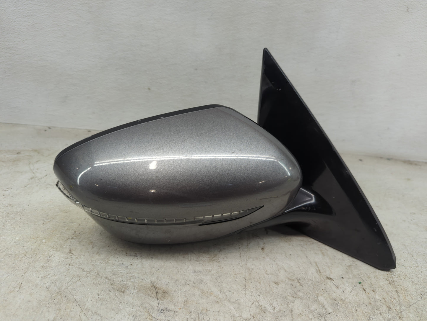 2017 Nissan Pathfinder Passenger Side View Mirror - Right Door Mirror OEM Used - Oemusedautoparts1.com