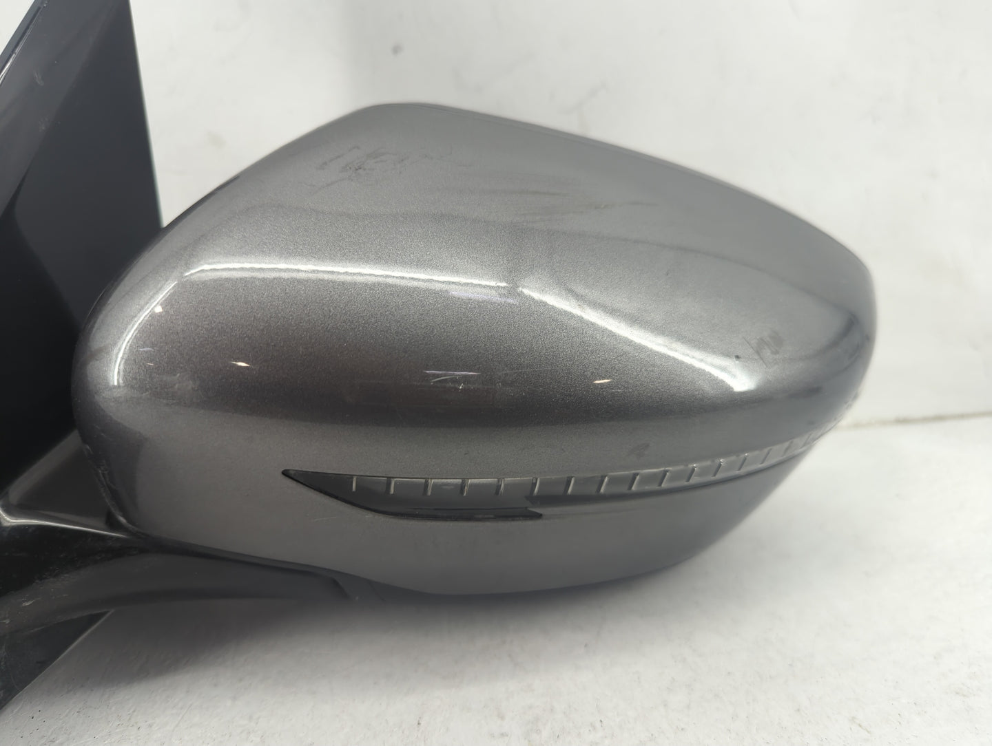 2017 Nissan Pathfinder Driver Side View Mirror - Left Door Mirror OEM Used - Oemusedautoparts1.com