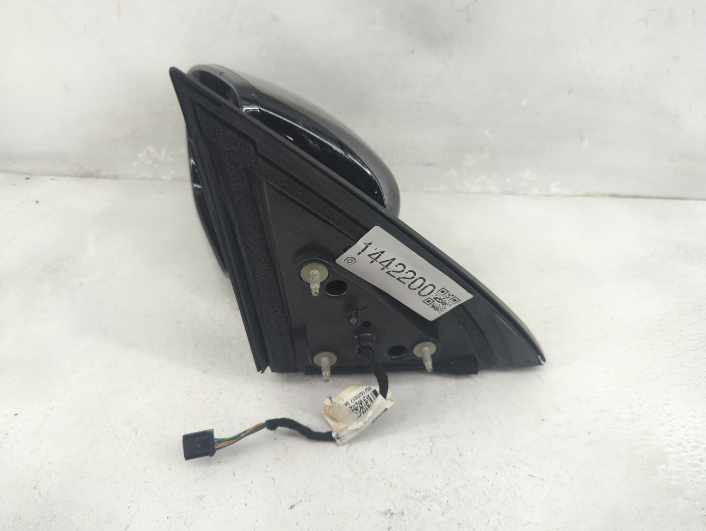 2017 Nissan Pathfinder Driver Side View Mirror - Left Door Mirror OEM Used - Oemusedautoparts1.com