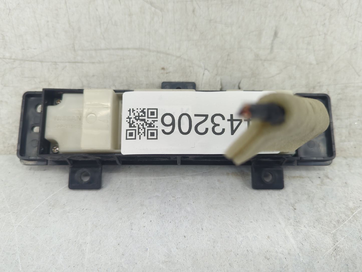 2013-2020 Nissan Pathfinder Climate Control Module Temperature AC/Heater Replacement Fits OEM Used Auto Parts - Oemusedautop