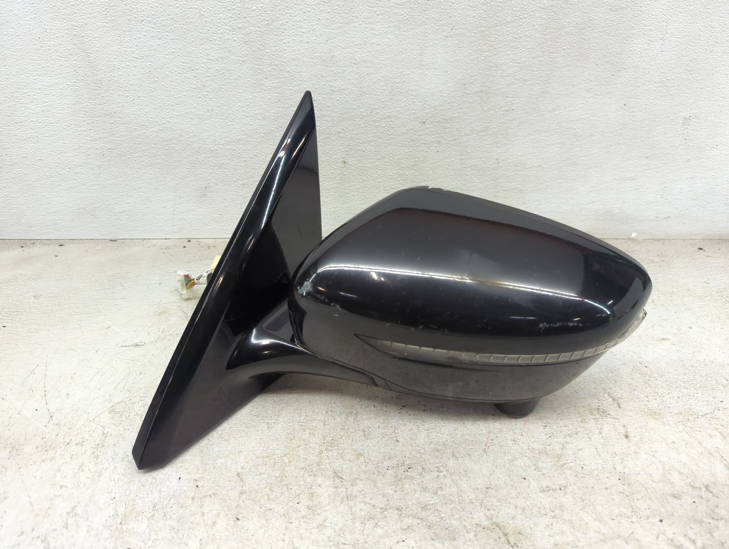 2017 Nissan Pathfinder Driver Side View Mirror - Left Door Mirror OEM Used - Oemusedautoparts1.com