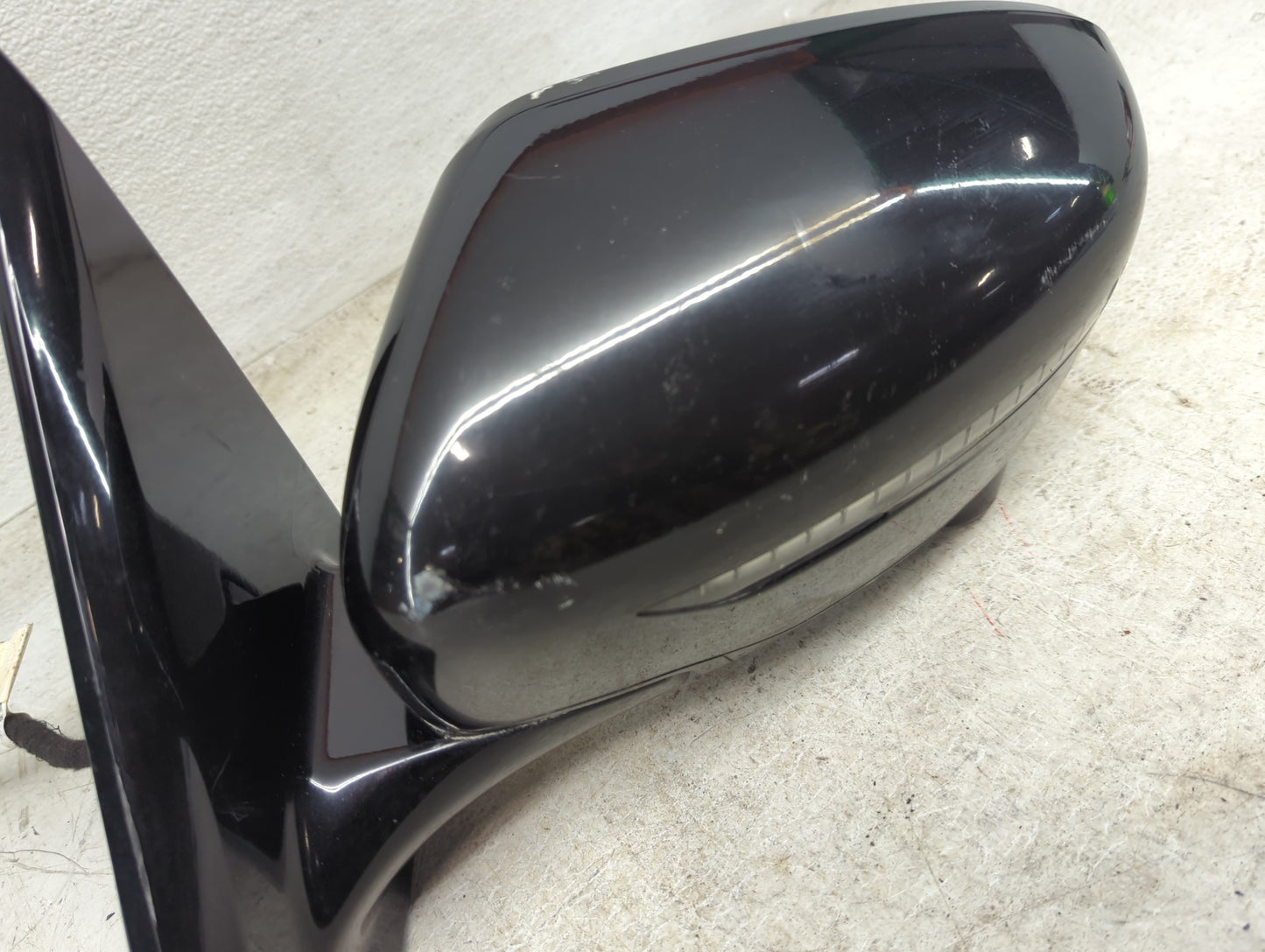 2017 Nissan Pathfinder Driver Side View Mirror - Left Door Mirror OEM Used - Oemusedautoparts1.com