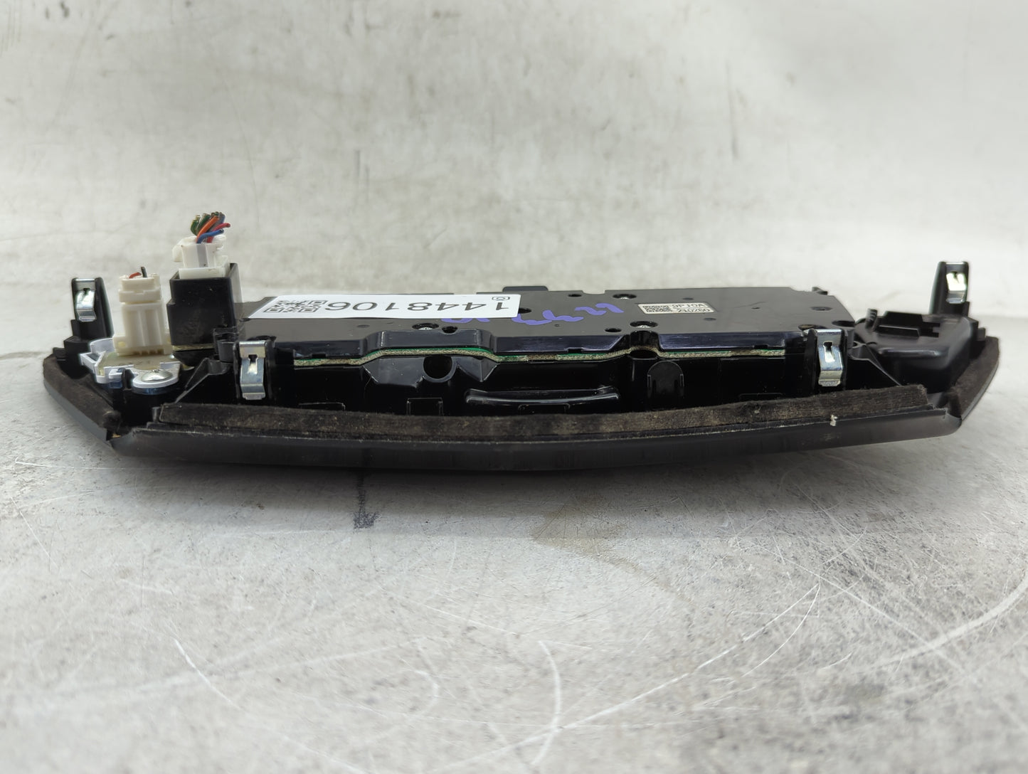 2017-2020 Nissan Pathfinder Radio AM FM Cd Player Receiver Replacement P/N:9PJ0A Fits Fits 2017 2018 2019 2020 OEM Used Auto