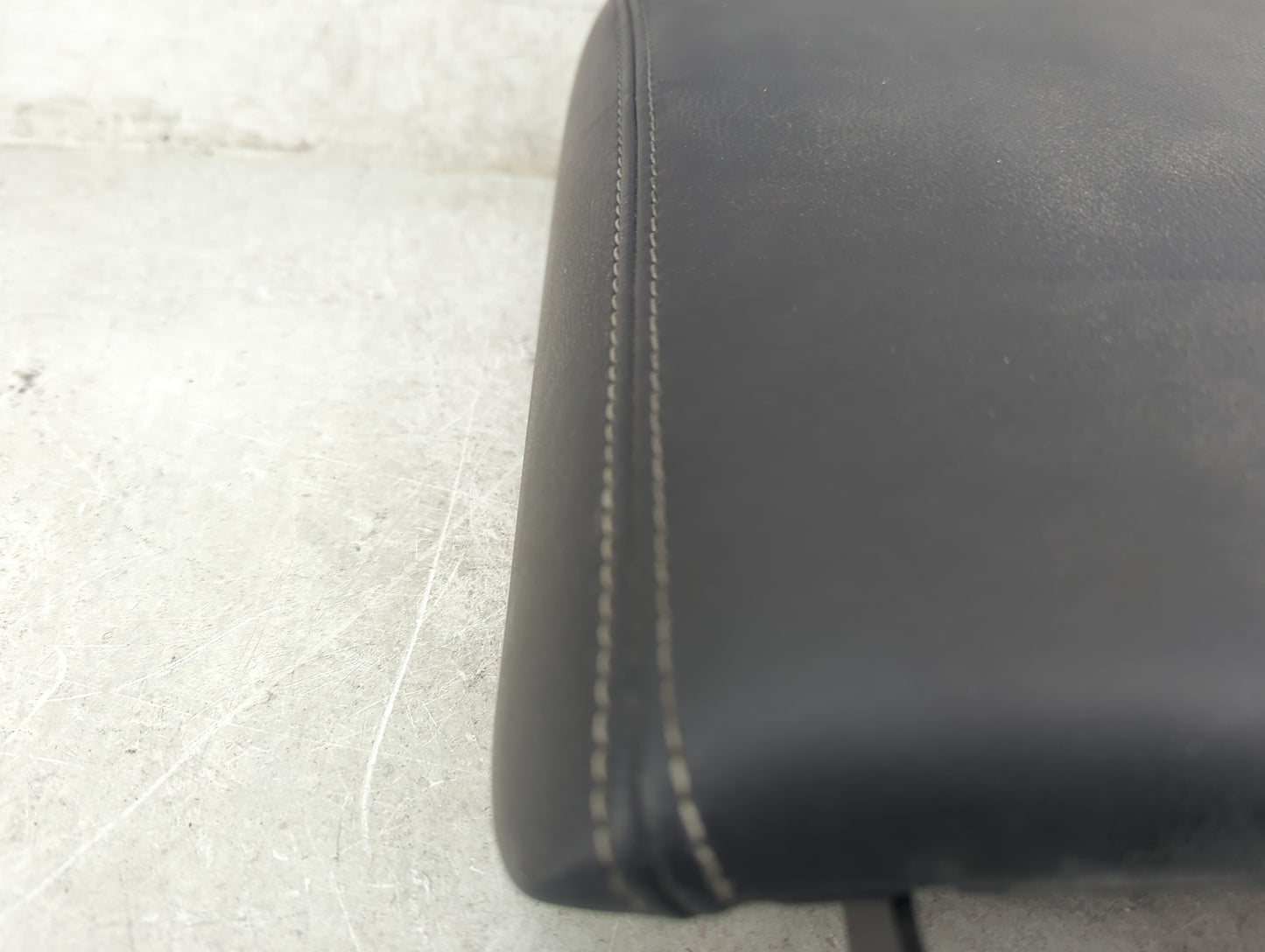2017 Nissan Pathfinder Center Floor Console Black - Oemusedautoparts1.com