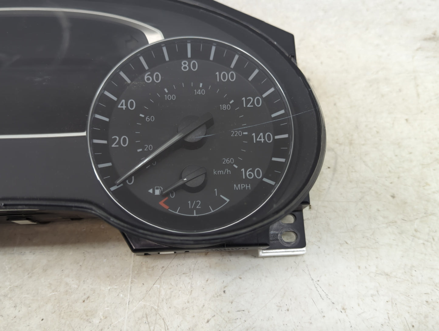2017 Nissan Pathfinder Instrument Cluster Speedometer Gauges P/N:24810 9PJ0A A2C99765600, 8330844480 Miles: Fits OEM Used Au