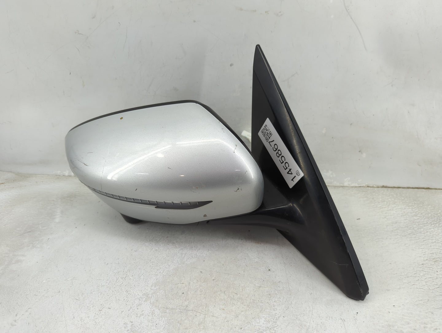 2017 Nissan Pathfinder Passenger Side View Mirror - Right Door Mirror OEM Used - Oemusedautoparts1.com