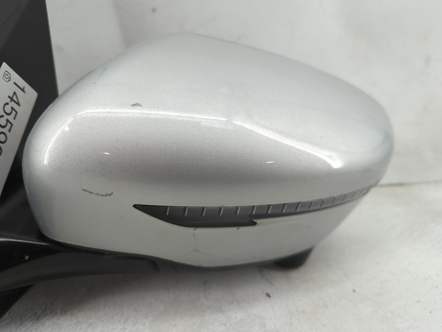 2017 Nissan Pathfinder Driver Side View Mirror - Left Door Mirror OEM Used - Oemusedautoparts1.com