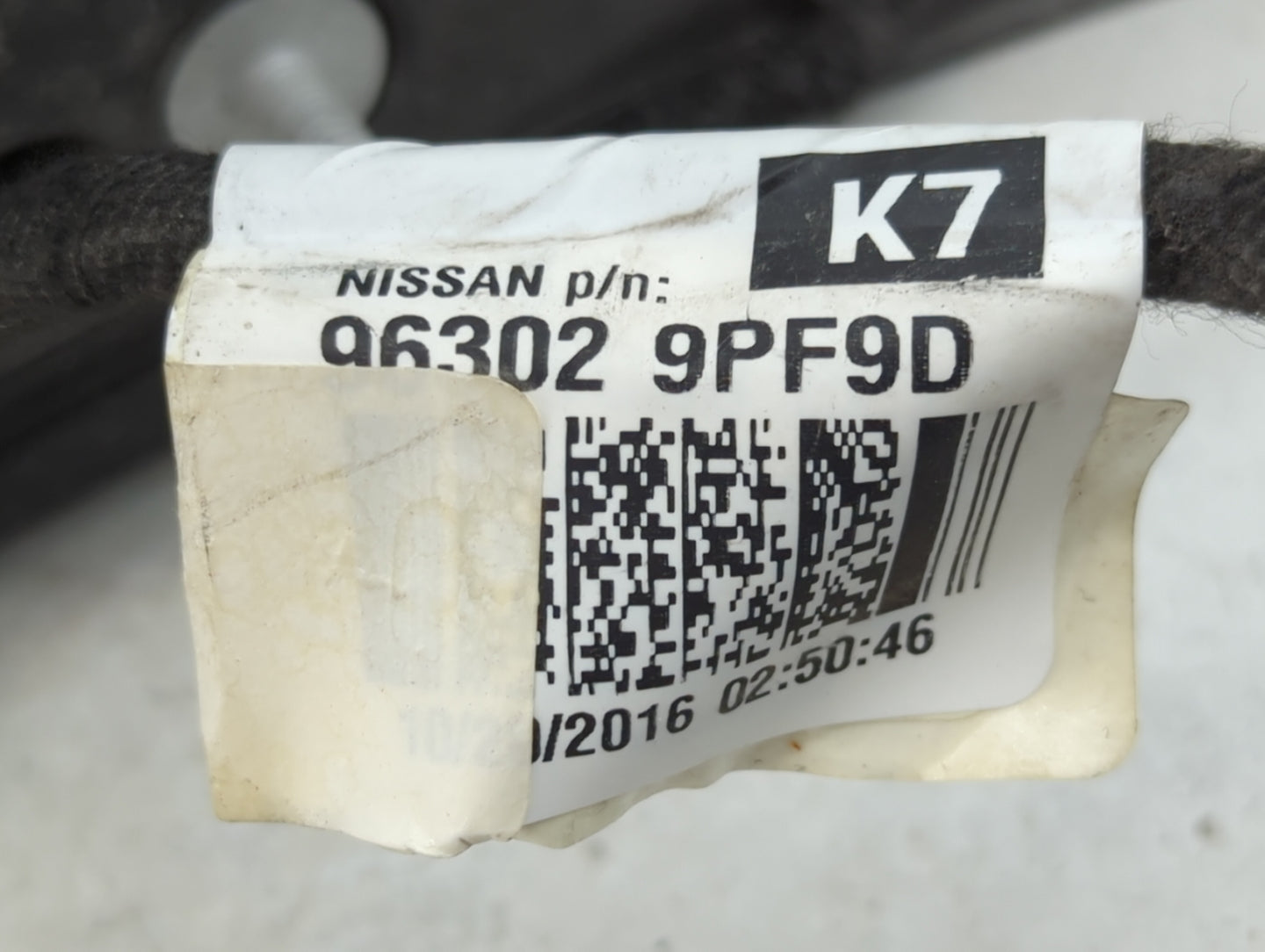2017 Nissan Pathfinder Driver Side View Mirror - Left Door Mirror OEM Used - Oemusedautoparts1.com