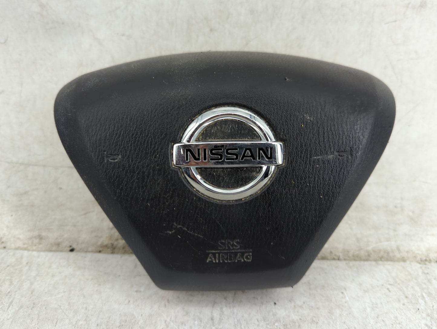 2017 Nissan Pathfinder Air Bag Driver Left Steering Wheel Mounted Black - Oemusedautoparts1.com