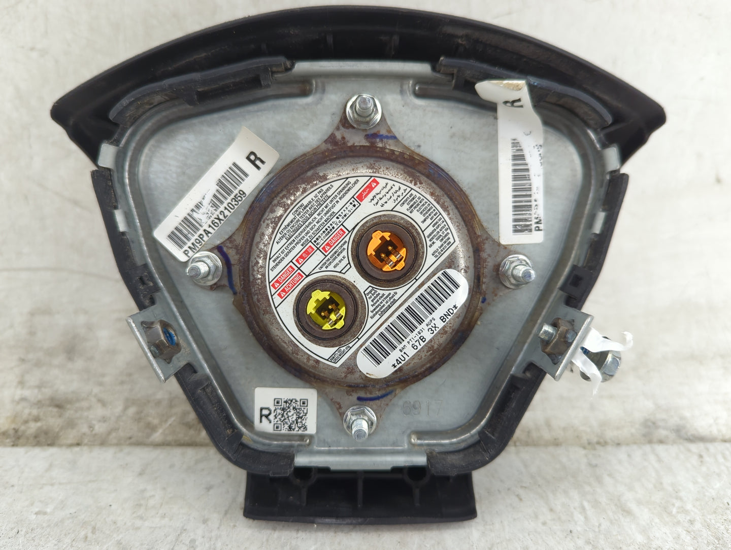 2017 Nissan Pathfinder Air Bag Driver Left Steering Wheel Mounted Black - Oemusedautoparts1.com