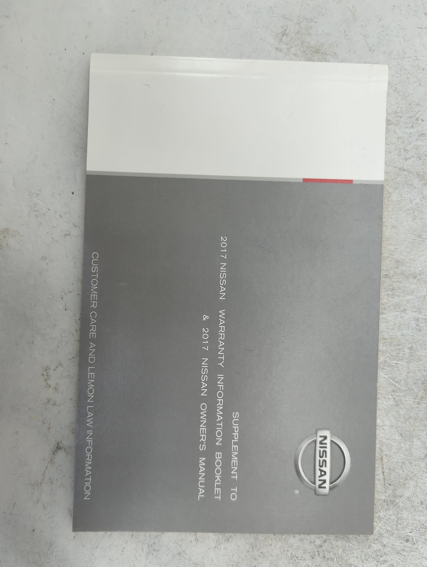 2017 Nissan Pathfinder Owners Manual Book Guide P/N:OM17EA0R52U0 LL17EANALLU0 OEM Used Auto Parts - Oemusedautoparts1.com