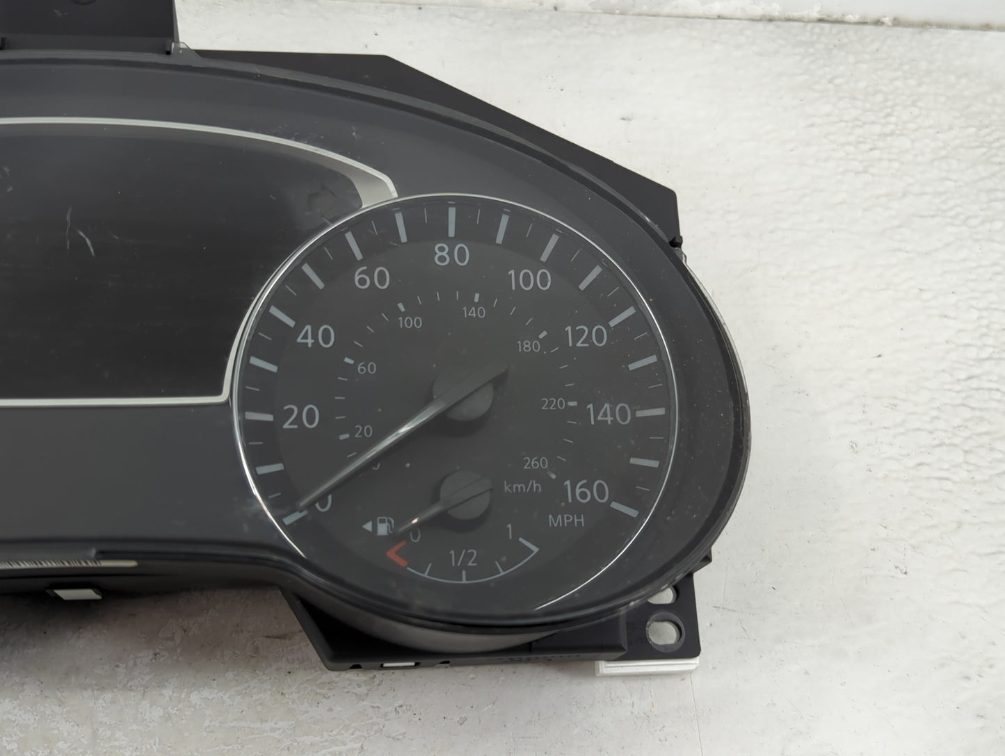 2017 Nissan Pathfinder Instrument Cluster Speedometer Gauges P/N:24810 9PJ0A A2C99765600 Miles:107K Fits OEM Used Auto Parts