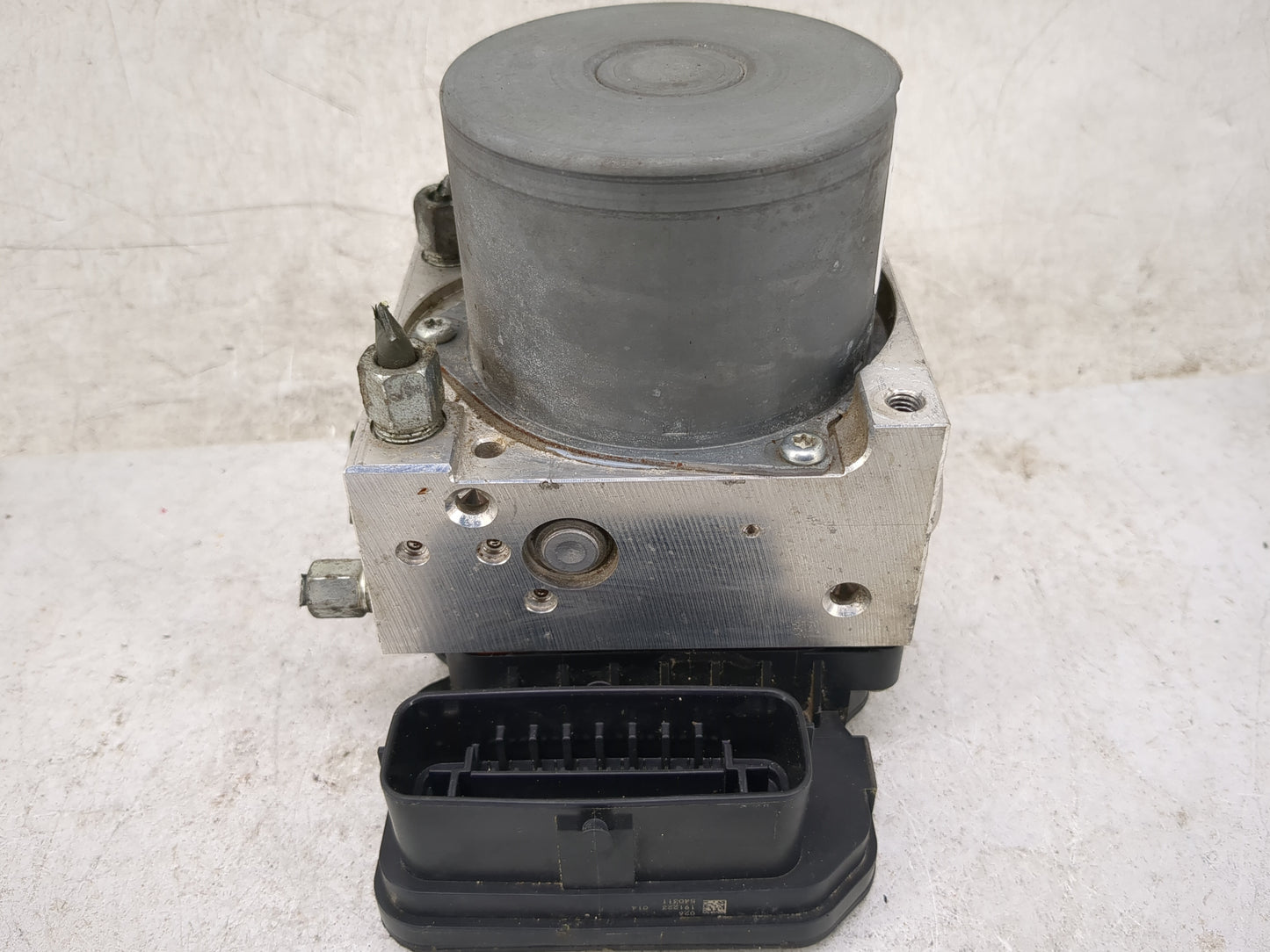 2017 Nissan Pathfinder ABS Pump Control Module Replacement P/N:116030-51090 Fits OEM Used Auto Parts - Oemusedautoparts1.com