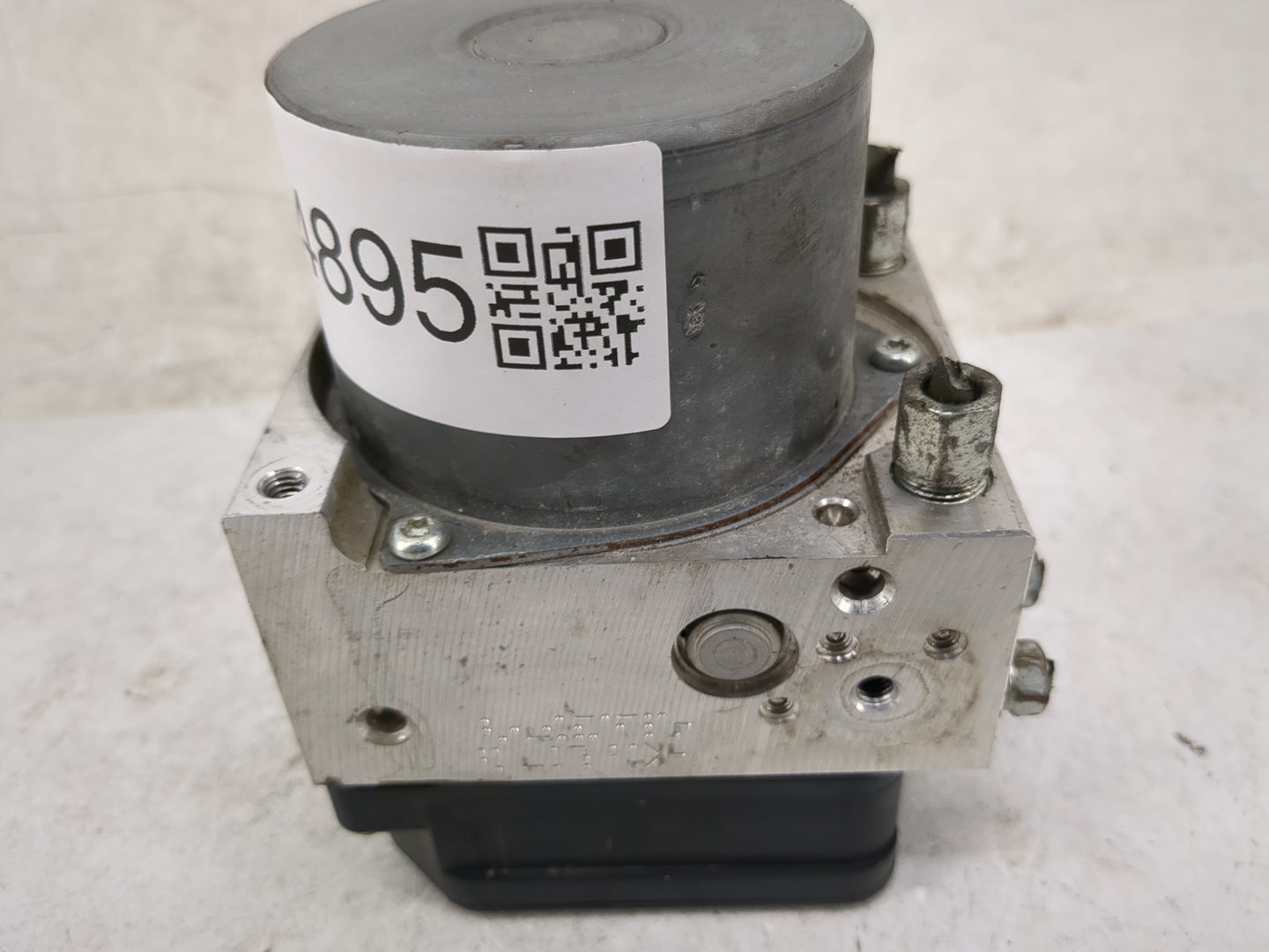 2017 Nissan Pathfinder ABS Pump Control Module Replacement P/N:116030-51090 Fits OEM Used Auto Parts - Oemusedautoparts1.com