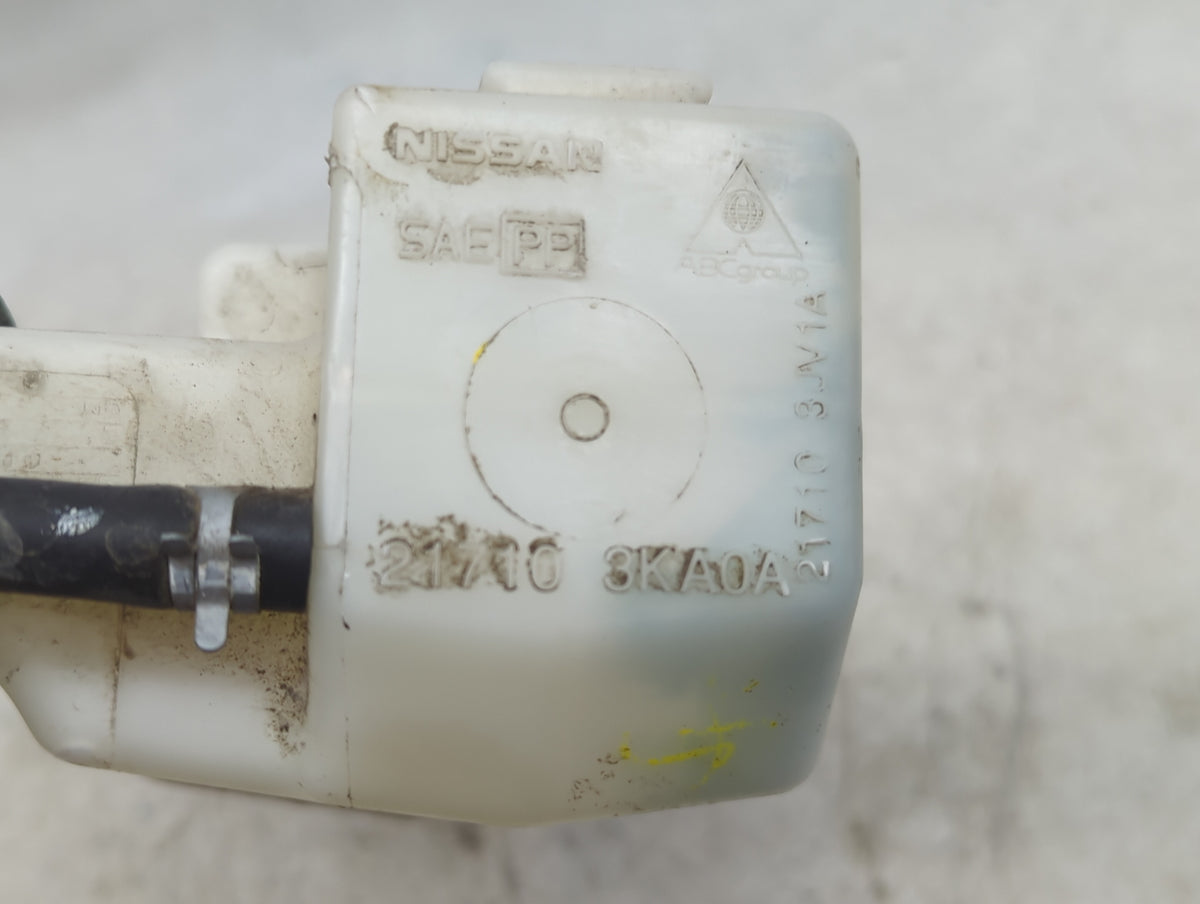 2013 Nissan Pathfinder Radiator Coolant Overflow Expansion Tank Bottle 1465548 - Oemusedautoparts1.com