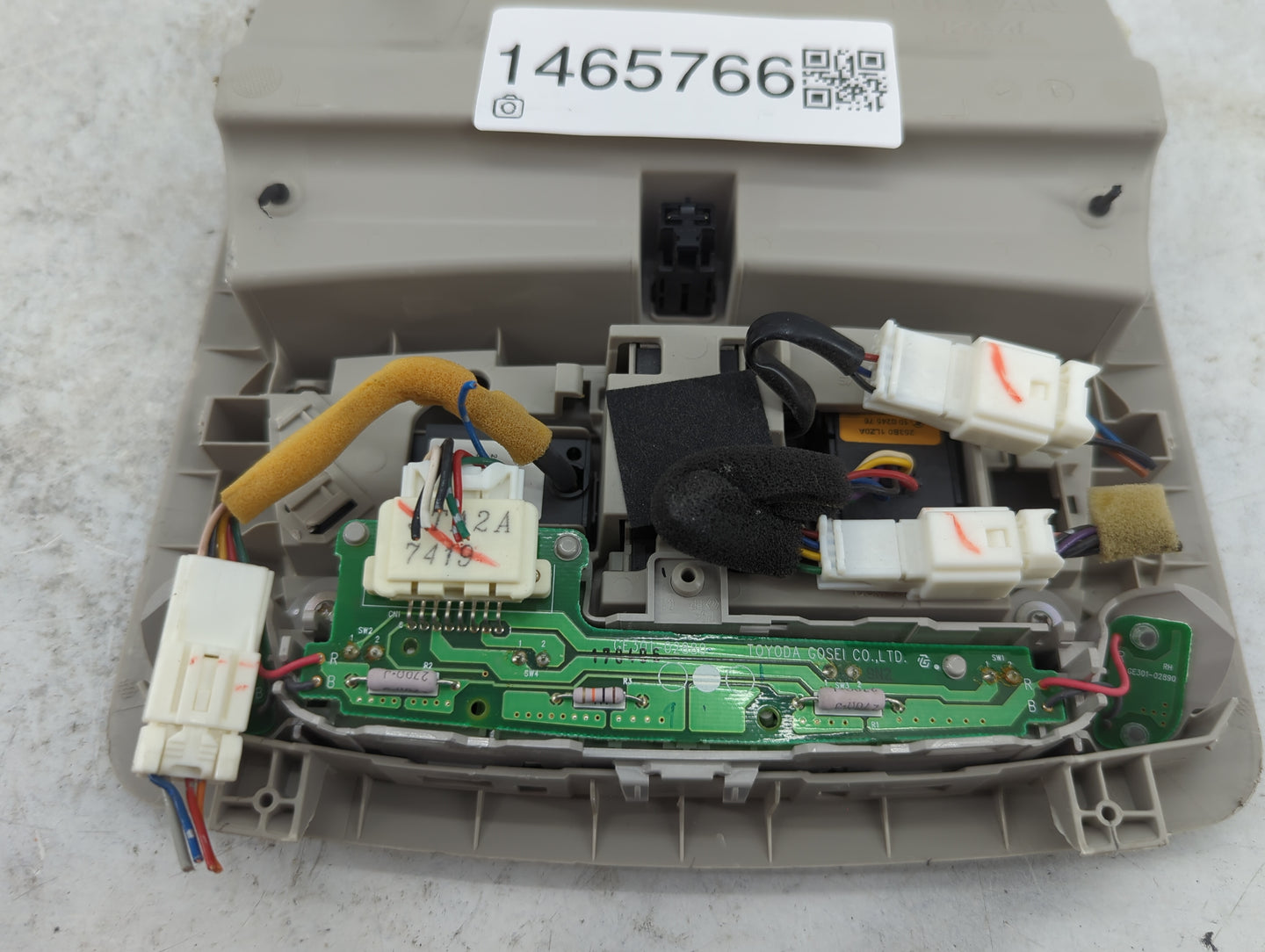 2017 Nissan Pathfinder Overhead Roof Console 1465766 - Oemusedautoparts1.com