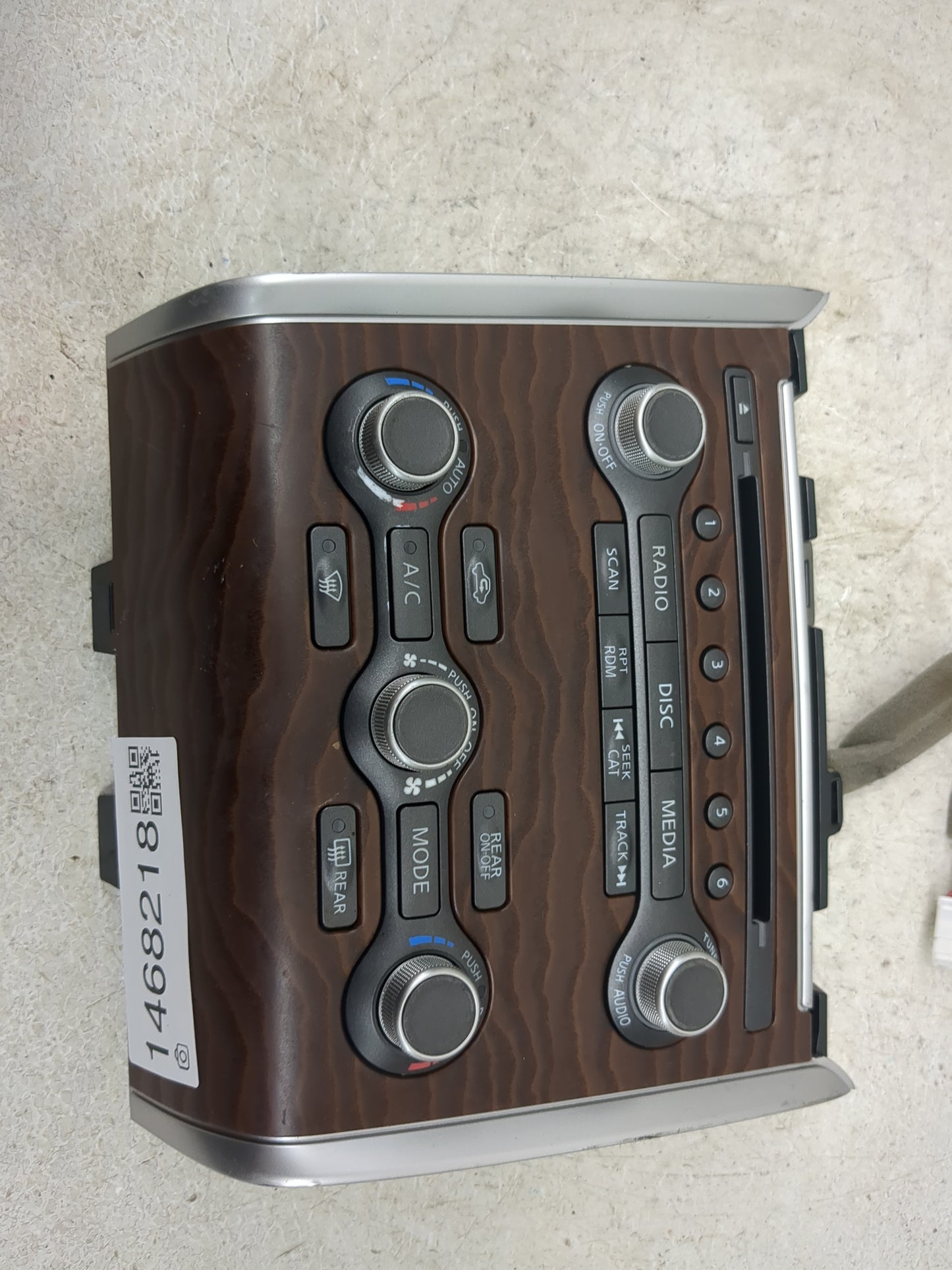 2017 Nissan Pathfinder Radio Control Panel 1468218 - Oemusedautoparts1.com