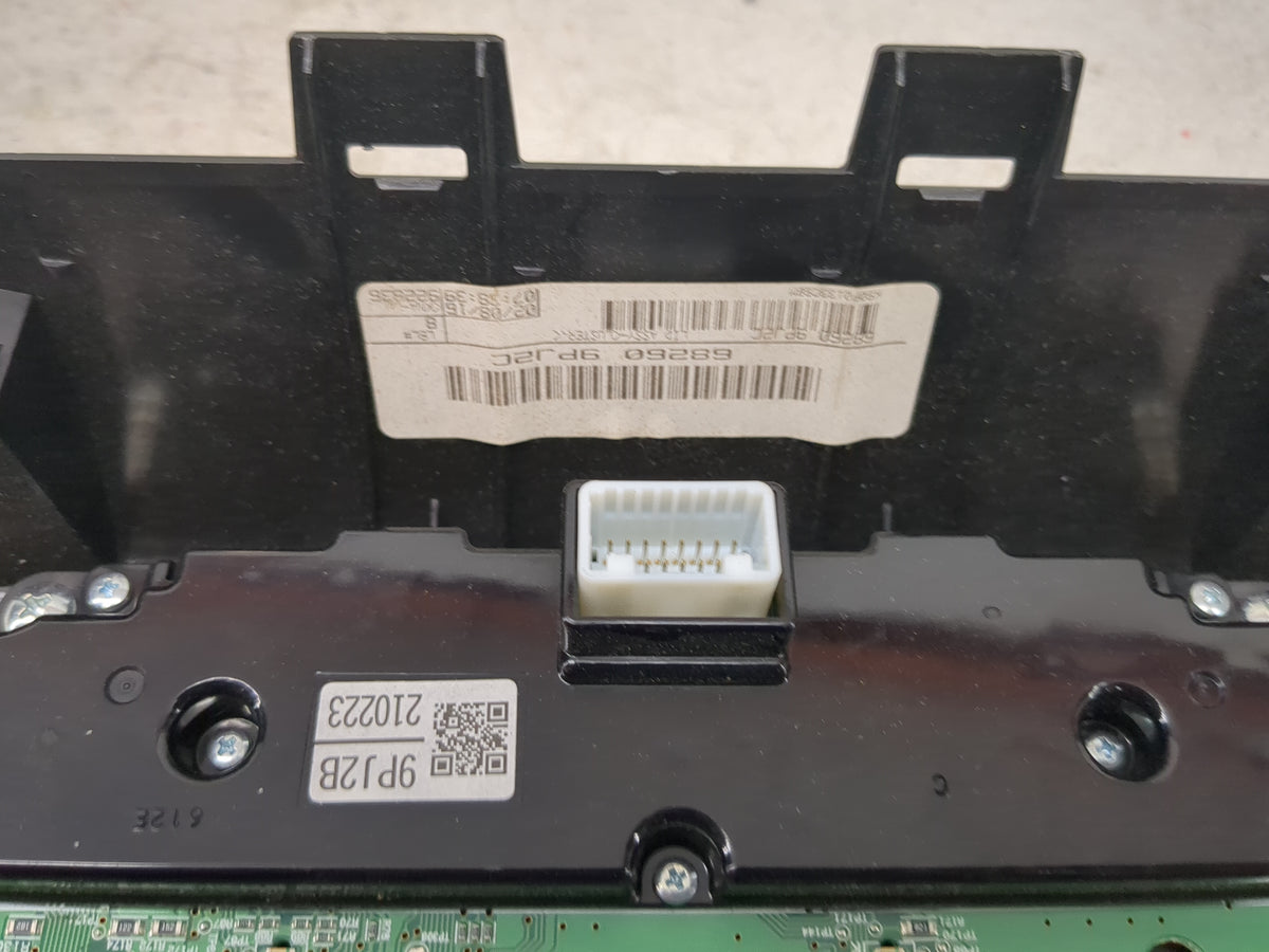2017 Nissan Pathfinder Radio Control Panel 1468218 - Oemusedautoparts1.com