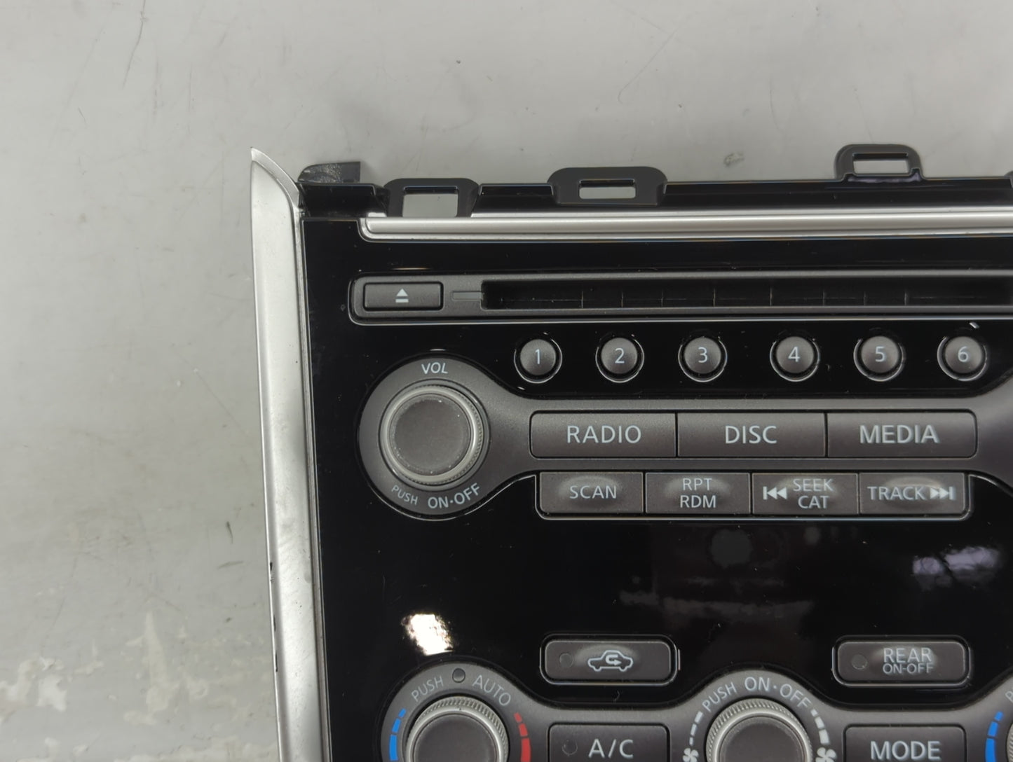 2017-2020 Nissan Pathfinder Radio Control Panel 1469133 - Oemusedautoparts1.com
