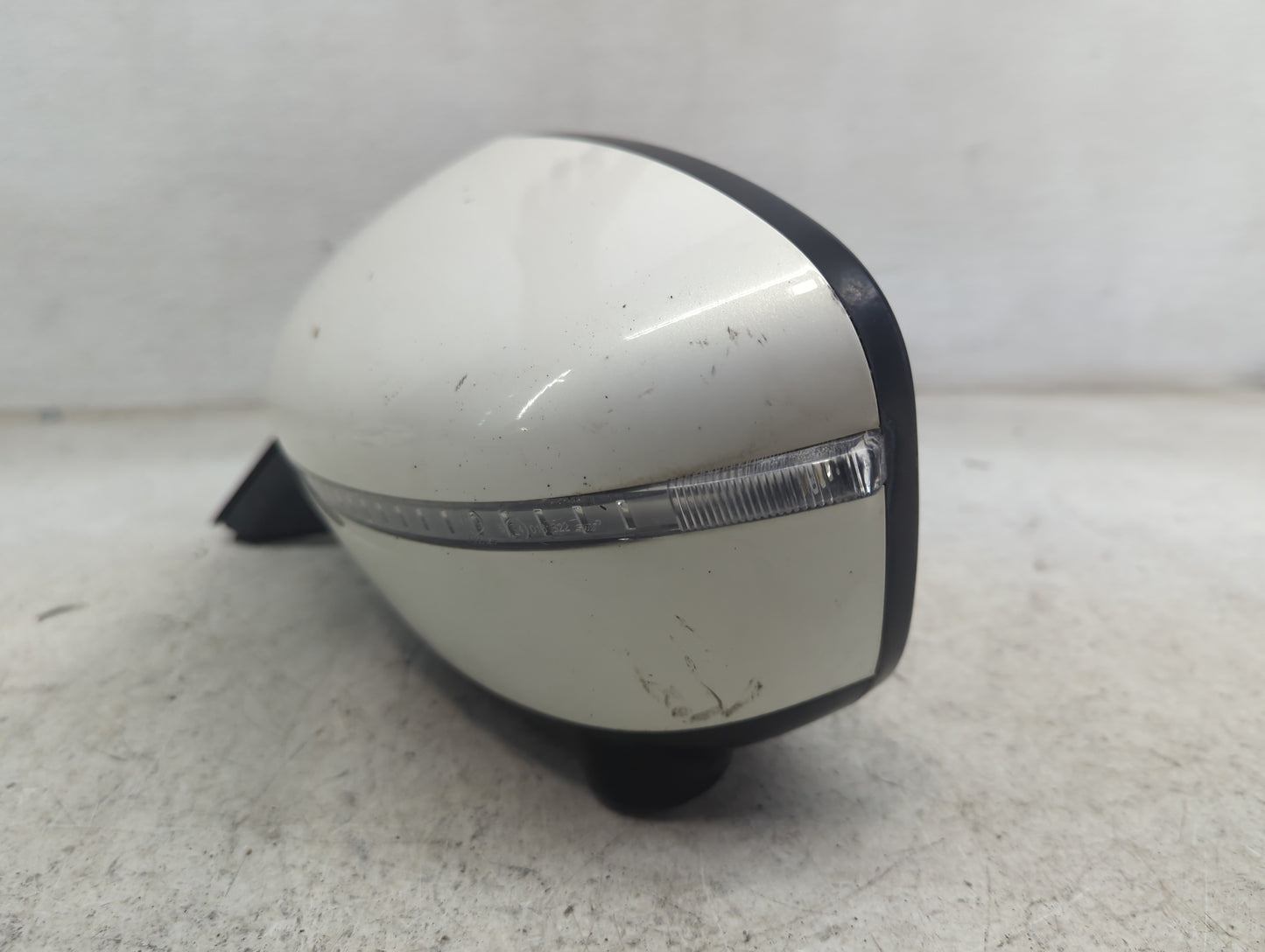 2017 Nissan Pathfinder Driver Side View Mirror - Left Door Mirror OEM Used - Oemusedautoparts1.com
